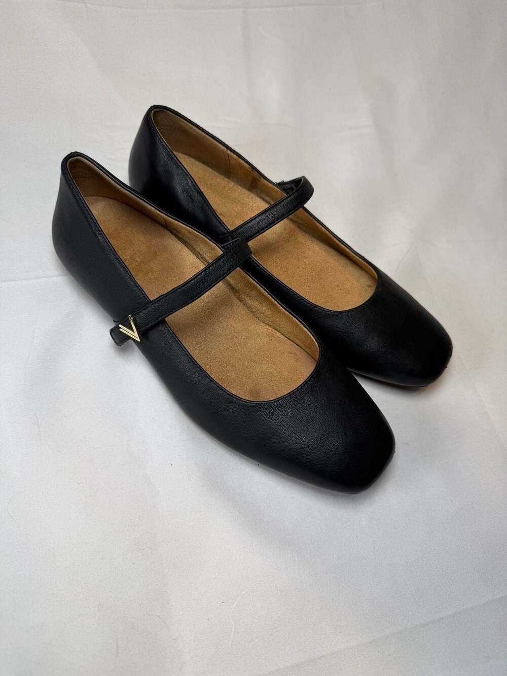 Vionic Alameda Leather Square Toe Mary Jane Flats